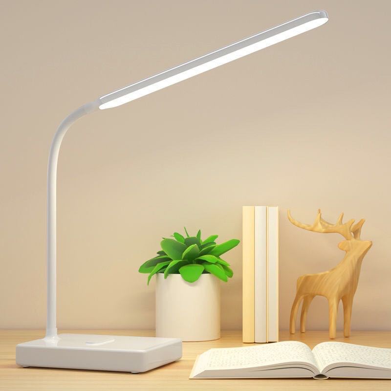 Compact LED Desk Lamp – Foldable with USB Charging